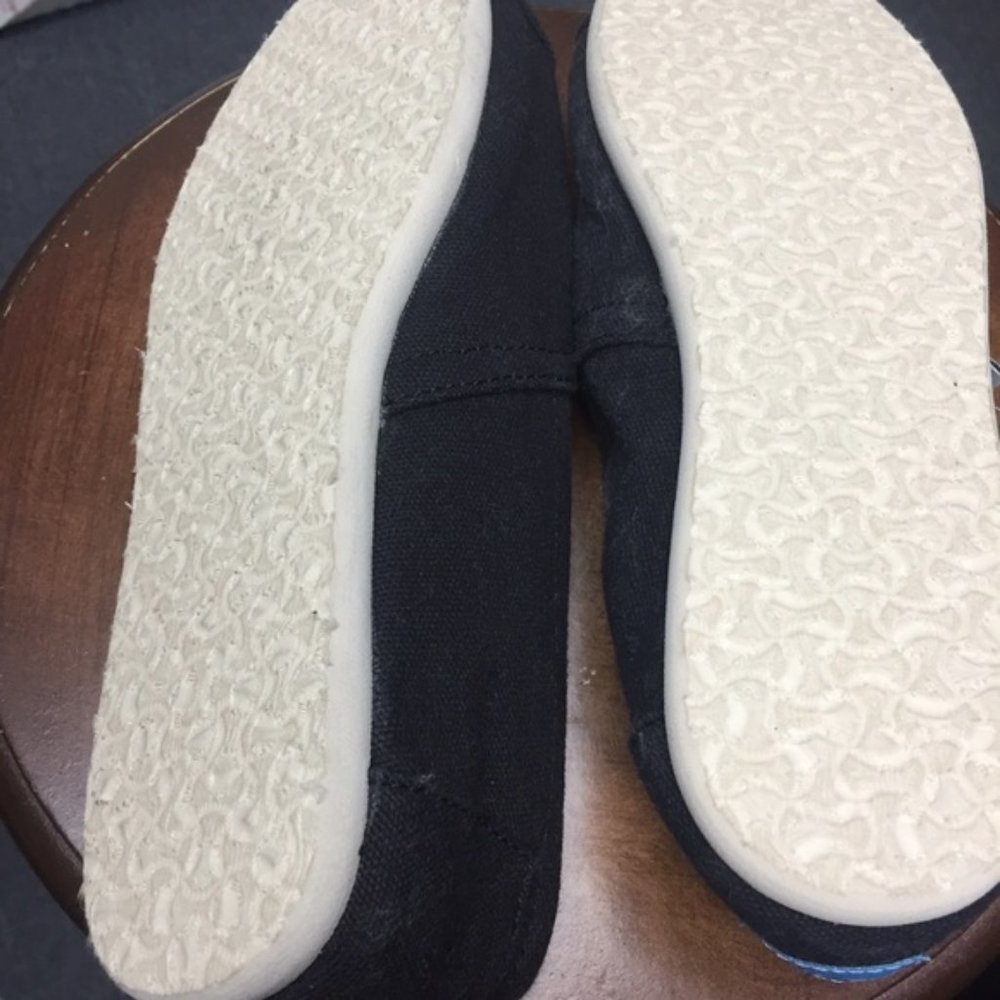 #466 Toms Wmn Classic Canvas Shoes Size 6.5 - Picture 2 of 3